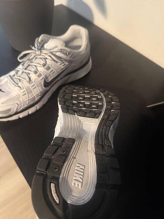 Chaussures hommes: Nike P-6000 – D'occasion à St.Gallen par dav_p8nz 1