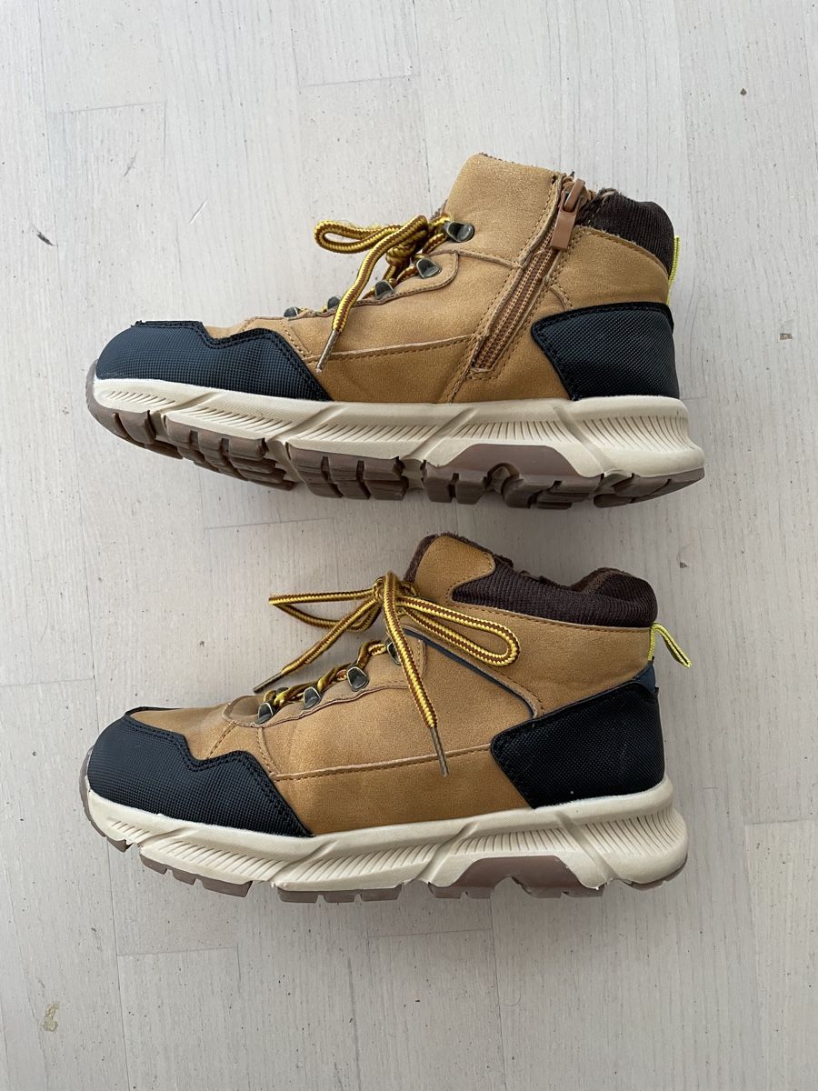 Landrover Scarpe per ragazzi: Winterschuhe Grösse 36 – Usato da Niederhelfenschwil venduto da Delta78
