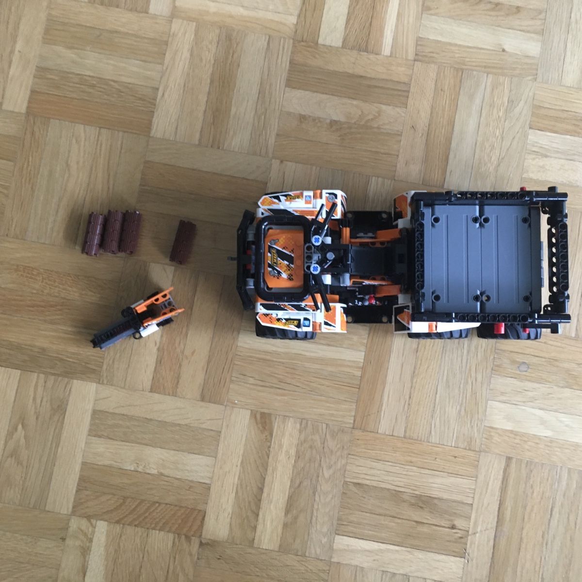 Lego Kit di costruzioni: LEGO Technik 42139 Geländefahrzeug – Usato da Zürich venduto da kiskinfam 2