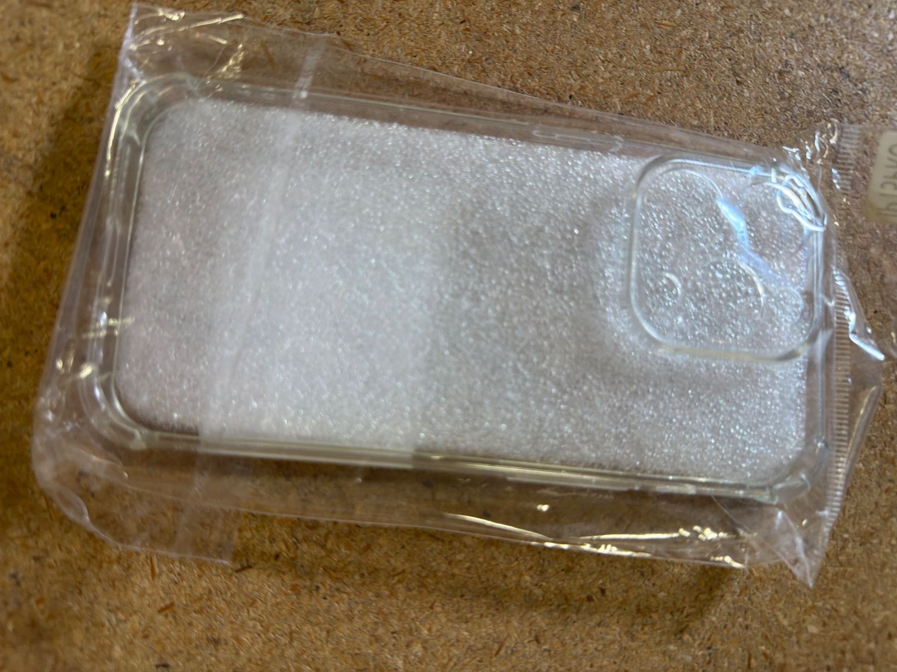 Apple Cover & Protezioni schermo: Cover iPhone 15 pro – Nuovo (secondo la descrizione) da Buttikon SZ venduto da alf_g6sd 2