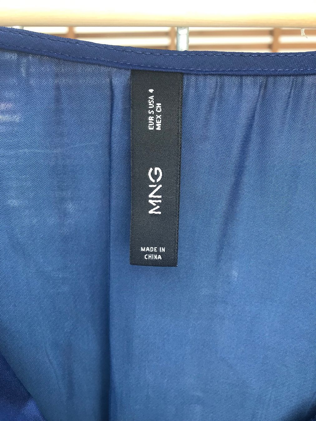 Mango Blusen: Mango Oberteil Gr. S in wunderschönem Blau – Neu (gemäss Beschreibung) aus Zürich von Salima03 2