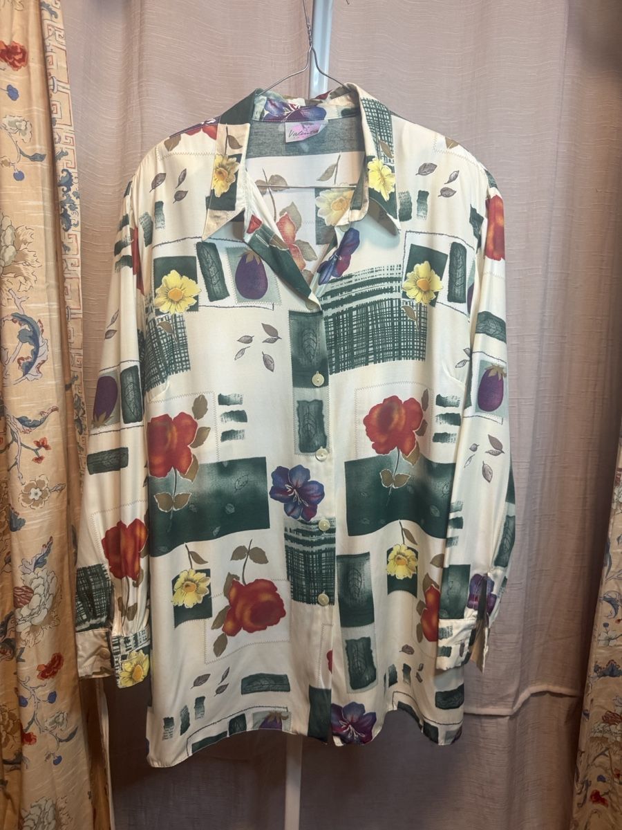 Camicette: Flower motif blouse - large size – Nuovo (secondo la descrizione) da Montreux venduto da MYstiq_boutiq11