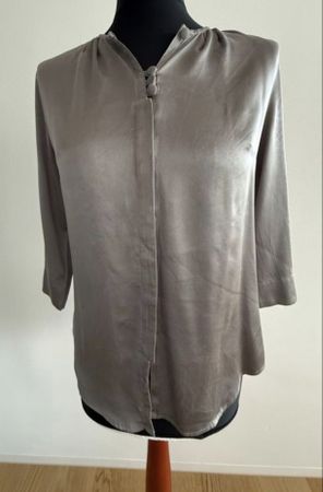 Elegante Seidenbluse in Taupe - Zeitloser Chic, Gr. 36,