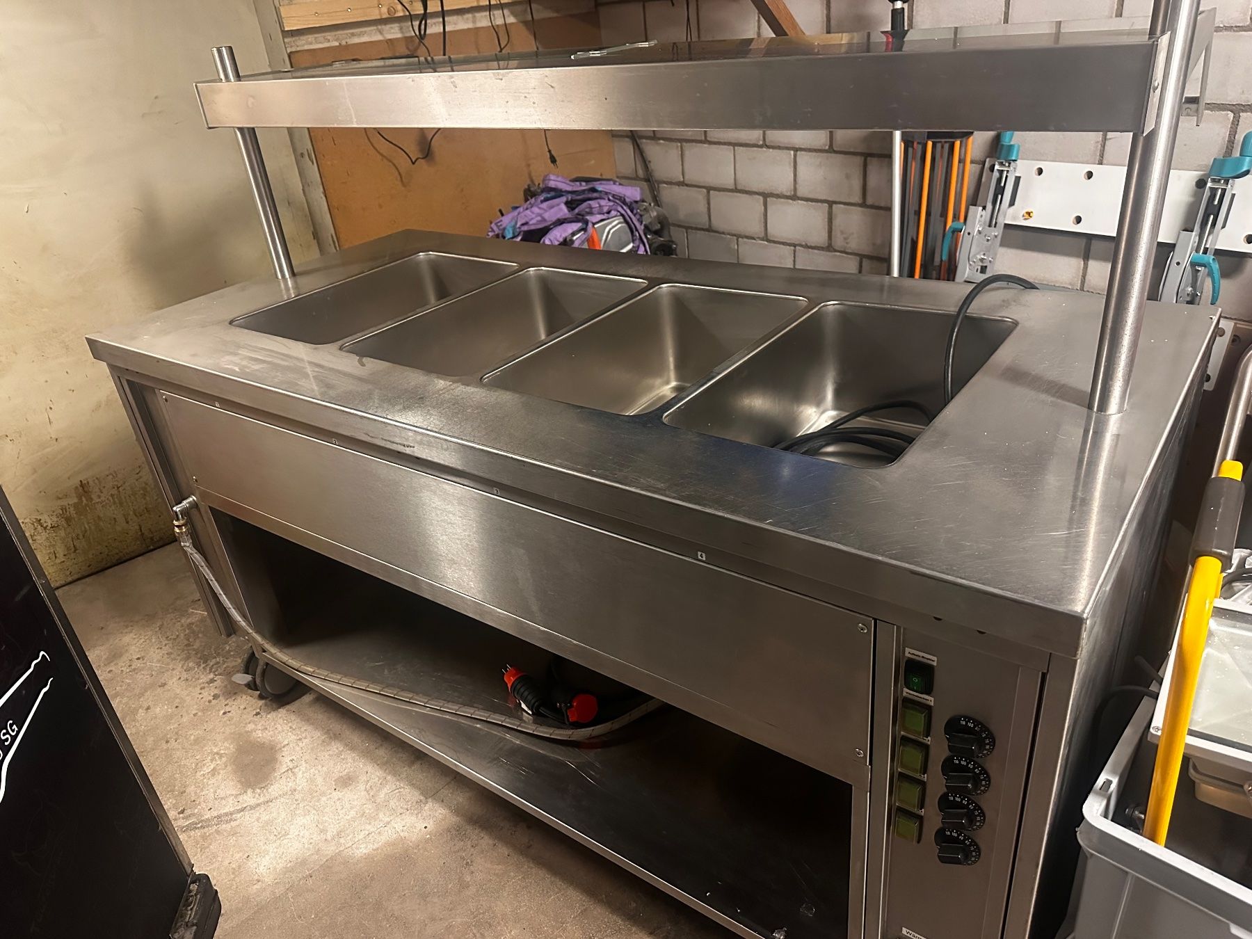 Elettrodomestici da cucina: Bain Marie Wagen - 4 x 1/1GN – Usato da Kirchberg SG venduto da Tschabba_71