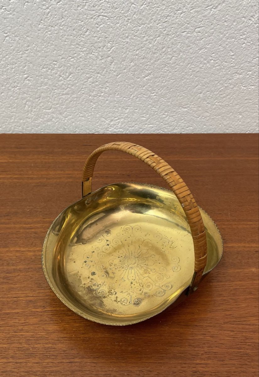 Ciotole: Vintage Messing Schale mit Raffia Griff Sigg Anbietschale – Usato da Zürich venduto da Vintagewiesel 2
