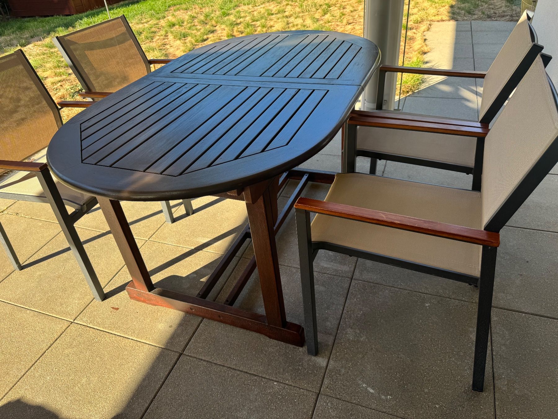 Tischset: Gartentisch-Set mit 4 Stühlen – Gebraucht aus Schwerzenbach von Delta123 5
