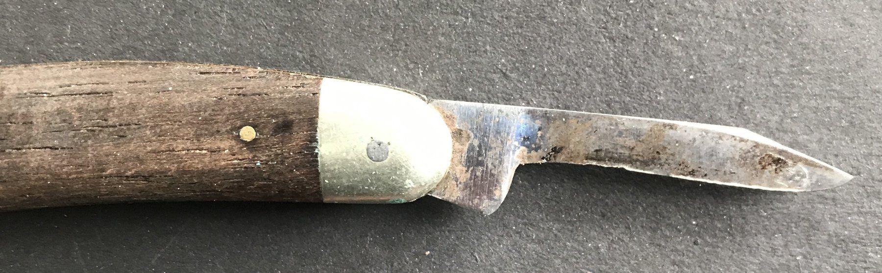 Coltelli tascabile: ANTIKES SACKMESSER MIT ETUI – Usato da Ostermundigen venduto da wini63 1