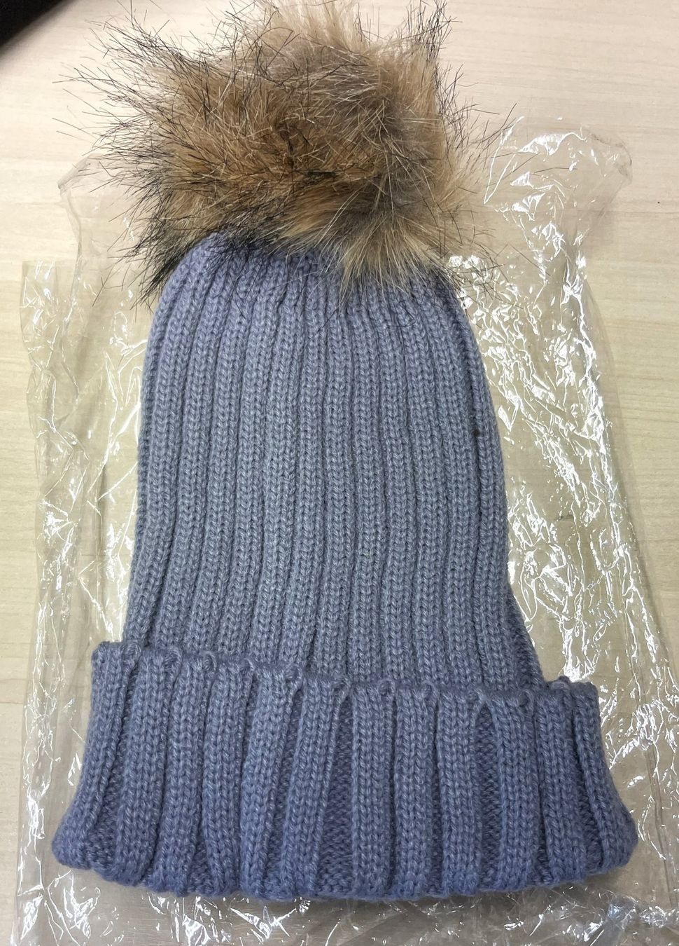 Copricapi, berretti & cappellini: Damen, Mädchen Winter gestrickte Mütze – Nuovo (secondo la descrizione) da Oftringen venduto da Vucki 1