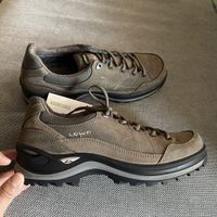 Lowa Gore-Tex Wanderschuhe khaki Neu