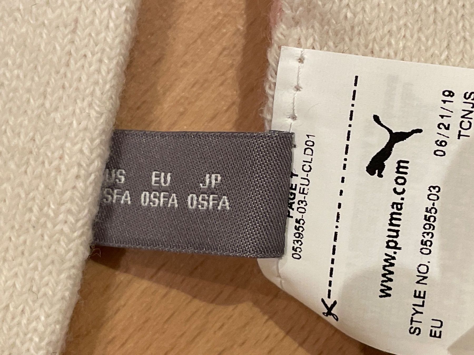 Puma Altro abbigliamento per bambina: Weiss-Rosa PUMA Schal (One Size) – Usato da Frasnacht venduto da GracyStore 1