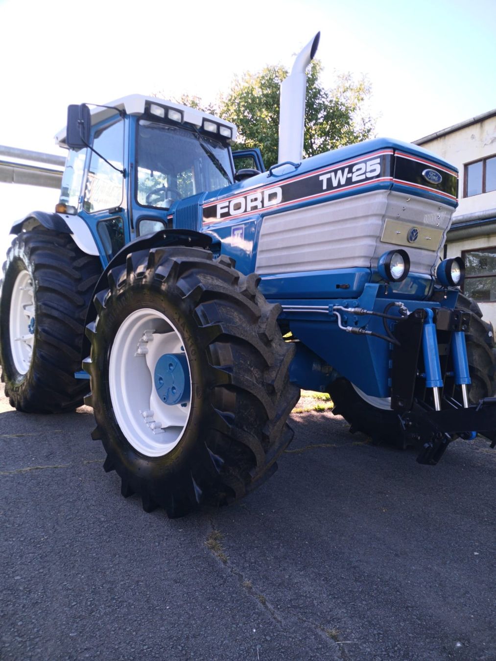 Ford Trattori: Tracteur Ford TW25 – Usato da Bulle venduto da cri_6dhq 3