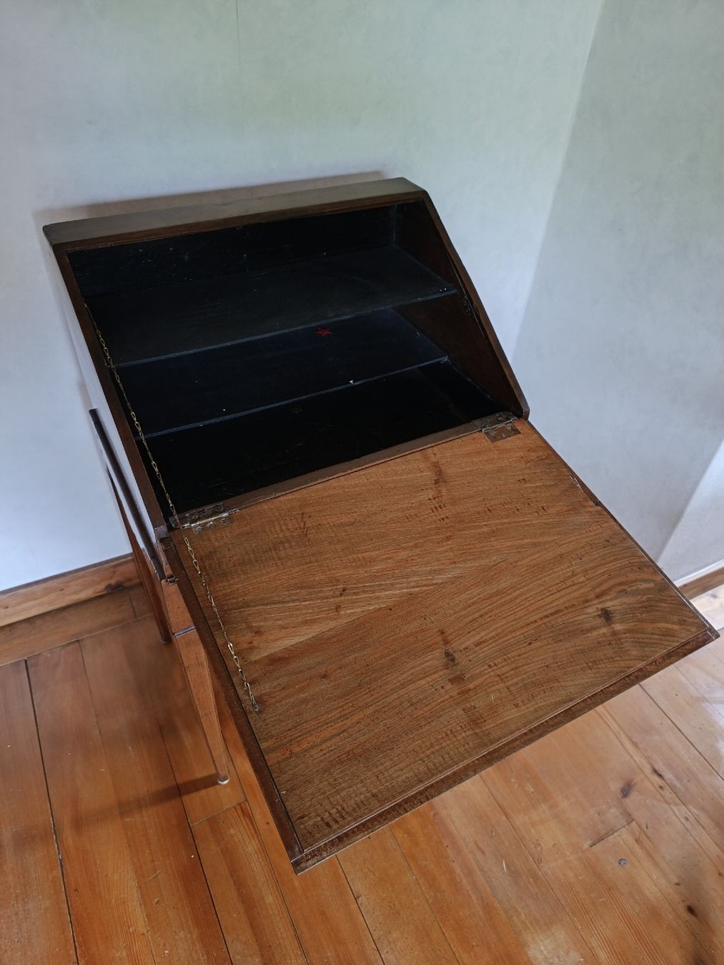 Scrivanie: Petit bureau en pente – Usato da Cossonay-Ville venduto da Aryann34 2