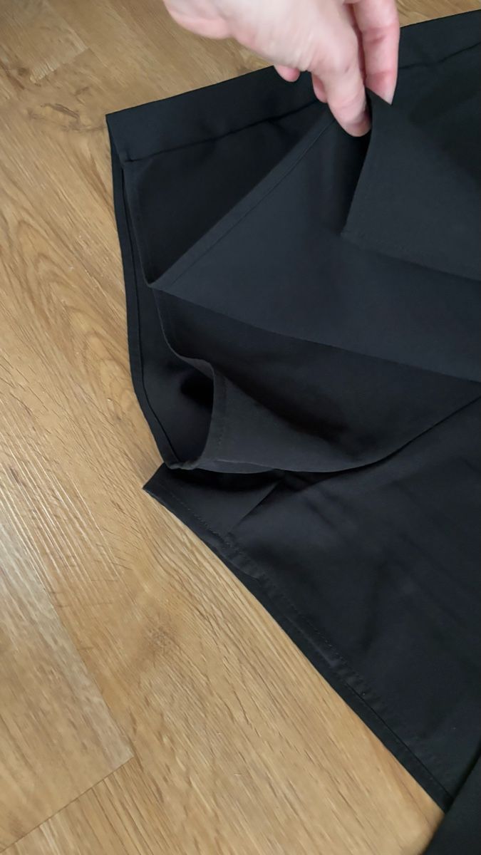 Gonne: Schwarzer Hosenrock, Skort  – Nuovo (secondo la descrizione) da Roggwil BE venduto da R.. 1