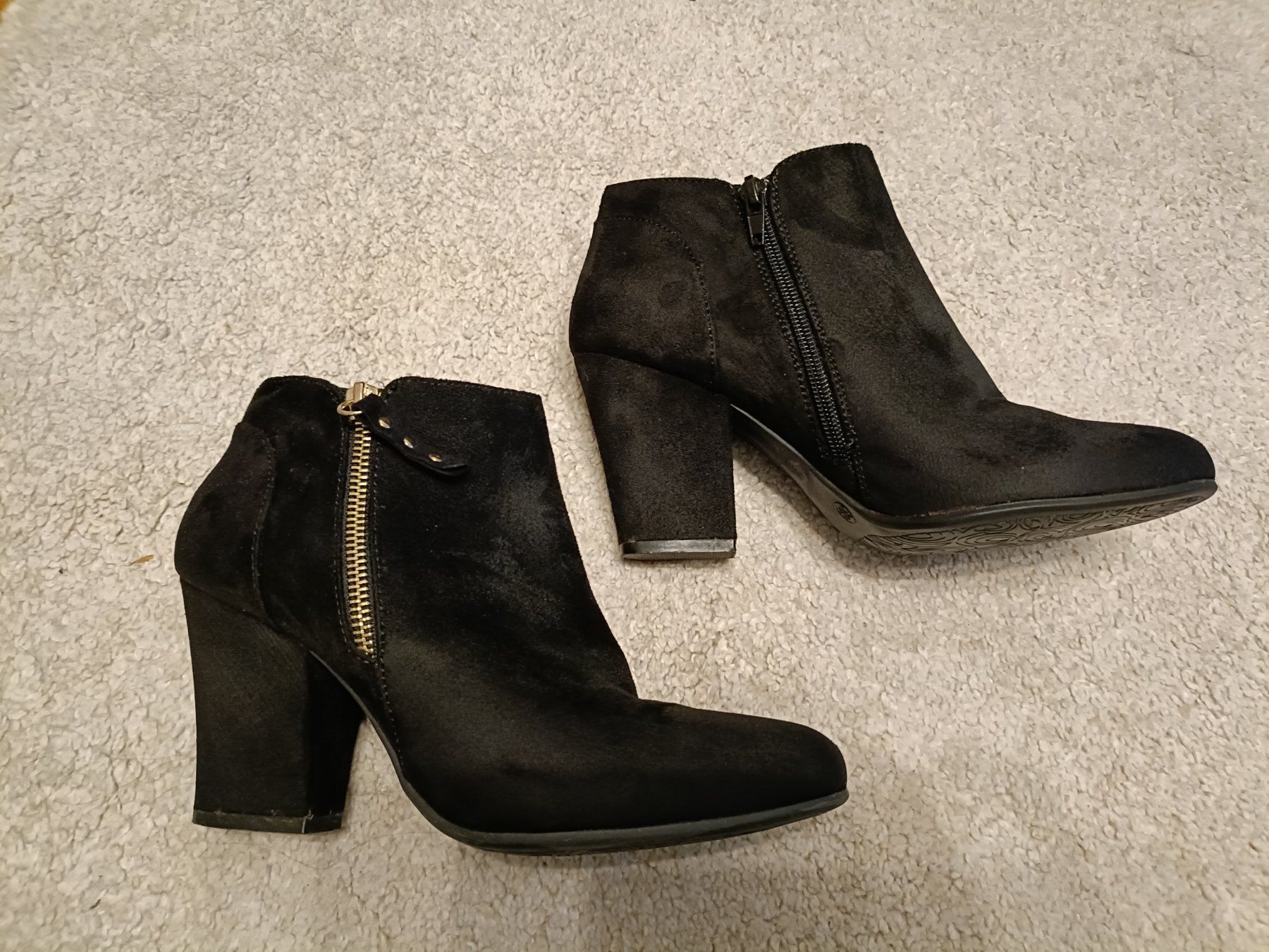 Damenschuhe: Schuhe – Gebraucht aus Zürich von Xenox_ng