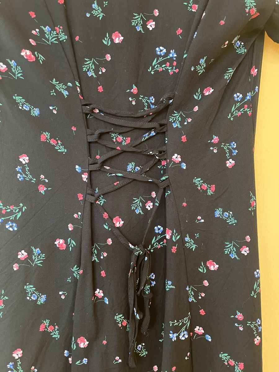 Tally Weijl Robes: Kleid Blumenmuster Gr, L – D'occasion à Wiggen par Zauber_fee 4