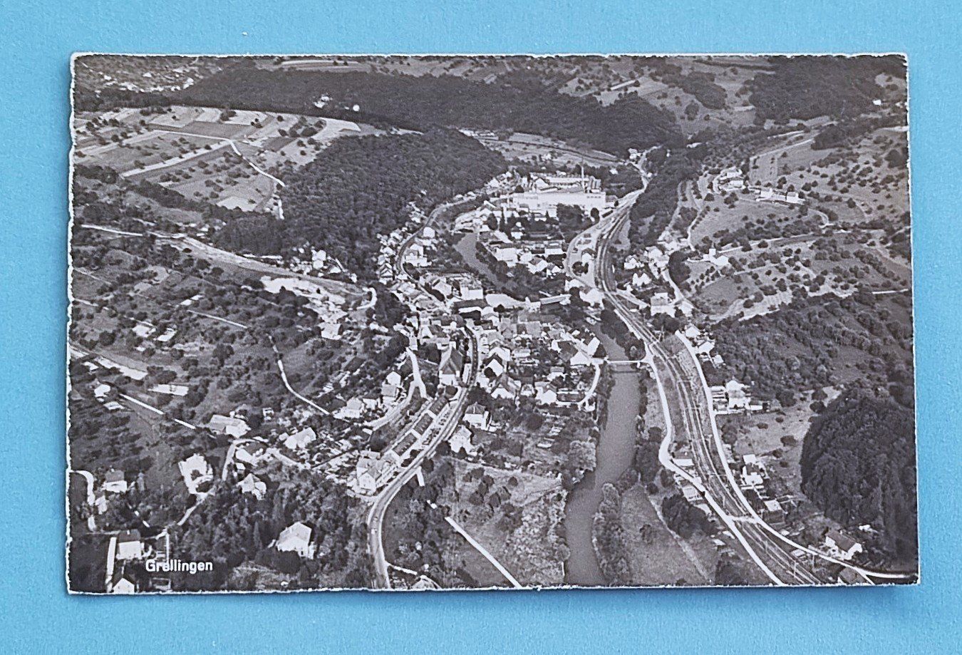 Cartoline postali: Grellingen - Fliegeraufnahme – Usato da Rothrist venduto da RROENK