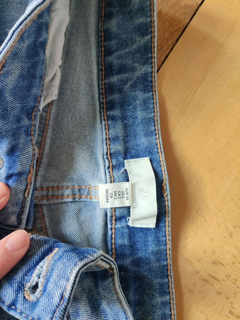 H&M Jeans: H&M Wide Leg Cropped Jeans - EU34 – Usato da Bern venduto da Feld11 2
