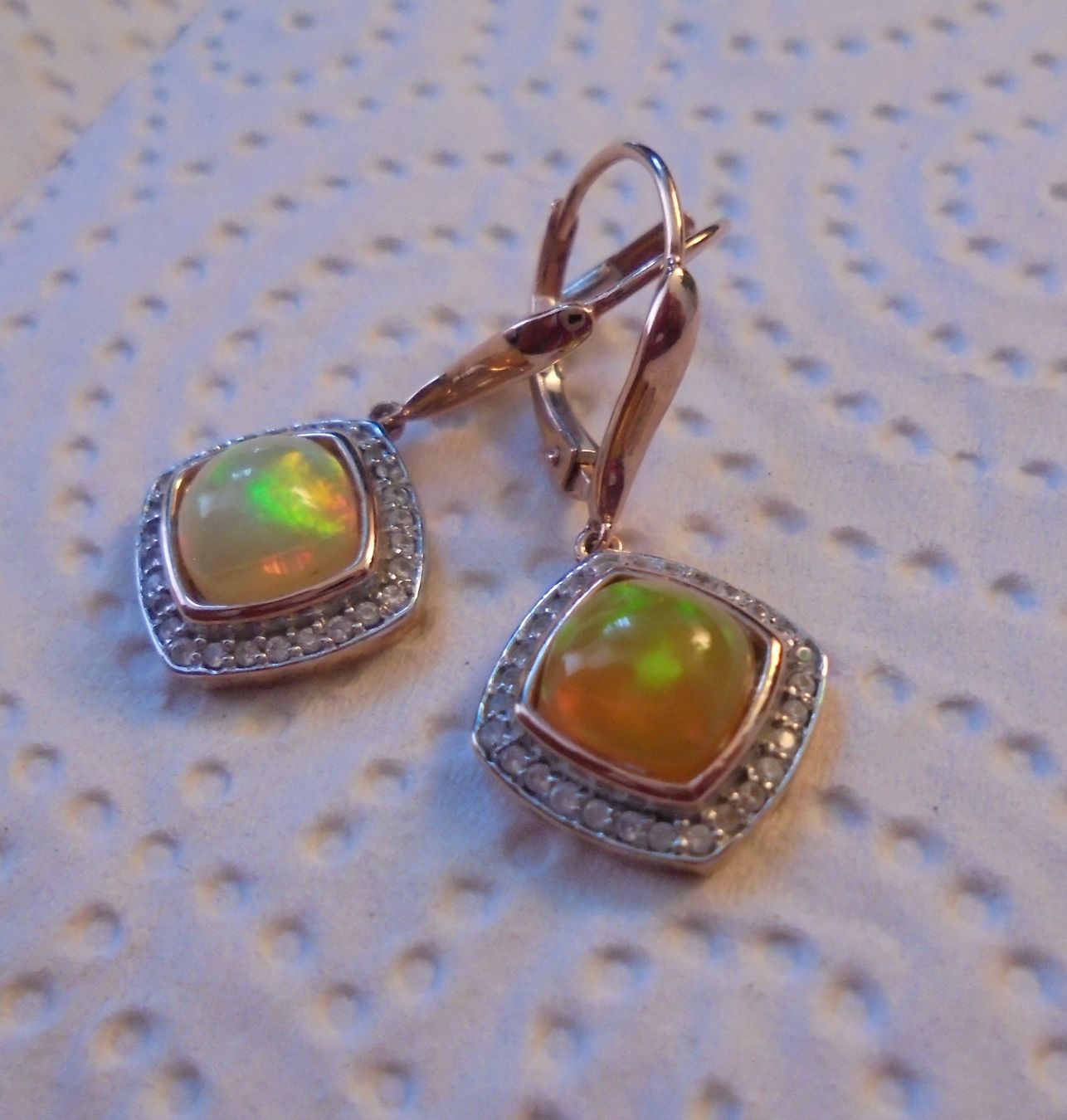 Orecchini pendenti & Orecchini a lobo: Echtschmuck: Goldohrringe mit Welo-Opal – Nuovo (secondo la descrizione) da Zuchwil venduto da maumauchi 7
