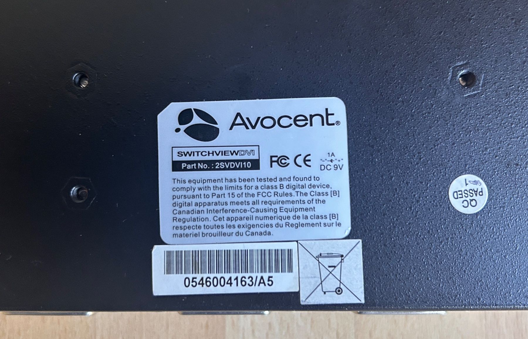 Hubs & Switches: Avocent SwitchView DVI KVM Switch 2-Port – D'occasion à Schliern b. Köniz par NDRS56 3