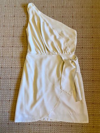 Shein Woman's one-shoulder Cream Dress size M-38
