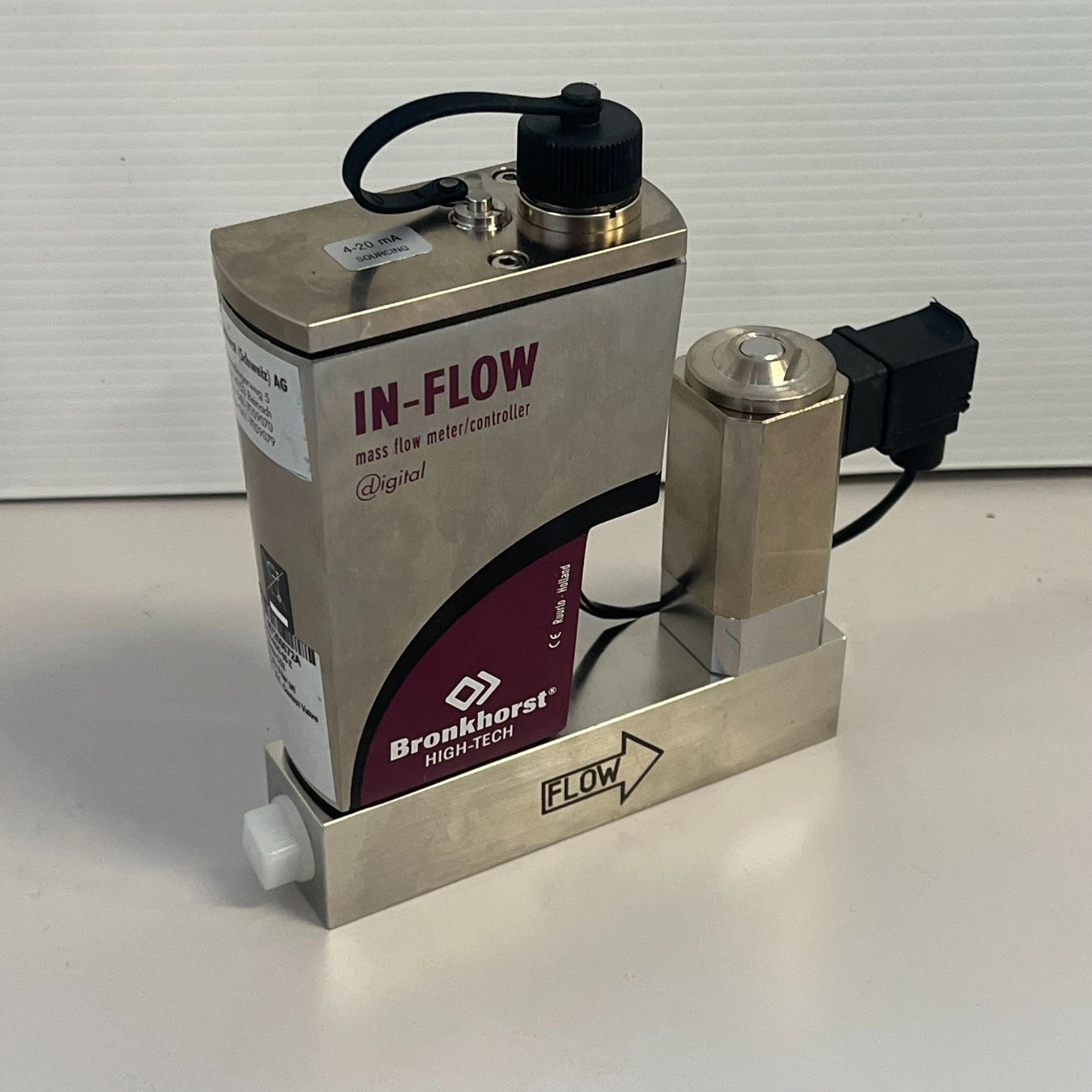 Accessori da laboratorio: Bronkhorst Mass Flow Controller F201 CI-AGD-00-Z – Usato da Niederdorf venduto da LeptonAG_Labor