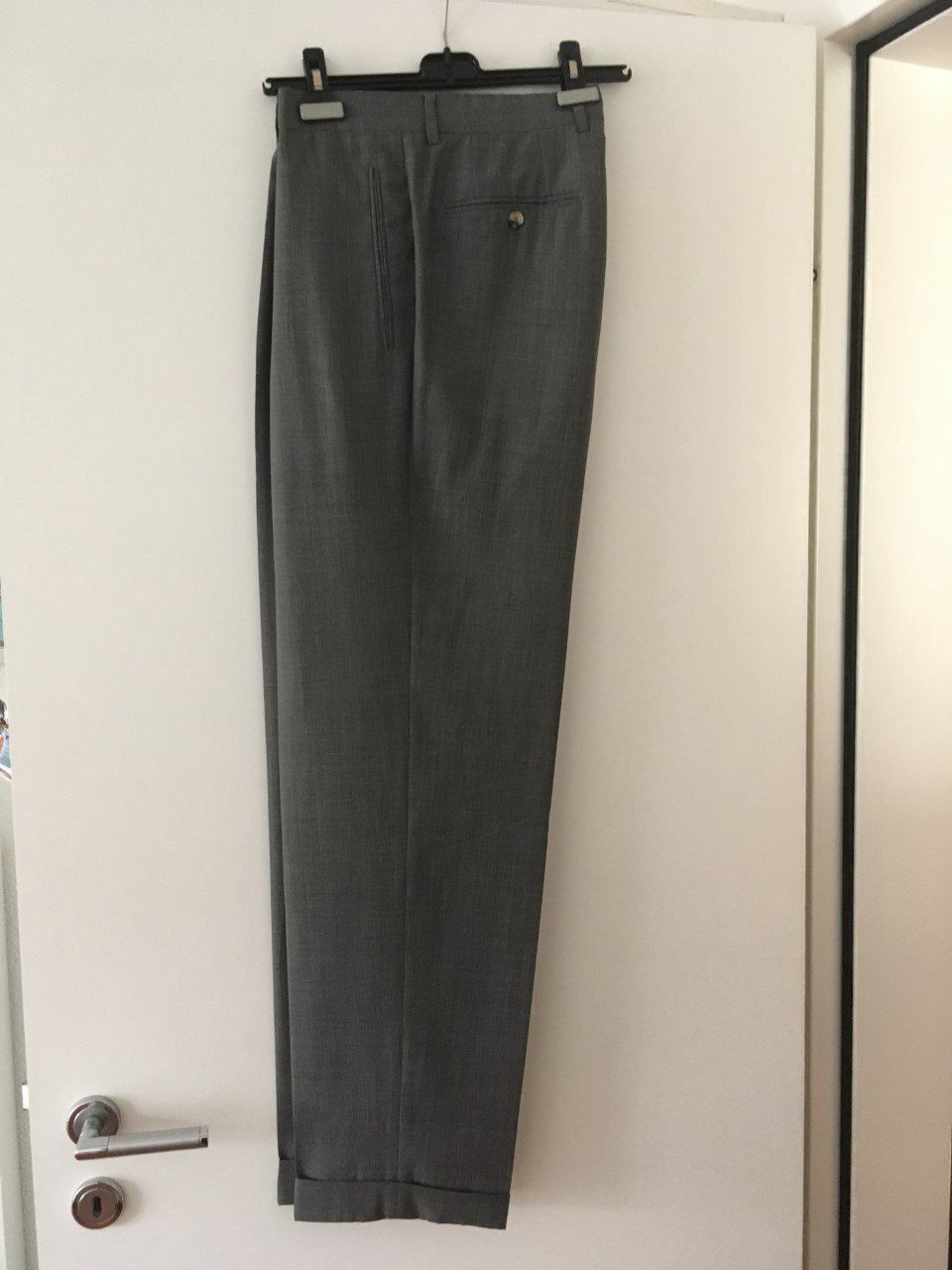 Hugo Boss Completi: Costume gris Hugo Boss – Usato da OBERENGSTRINGEN venduto da Lolo6316 5