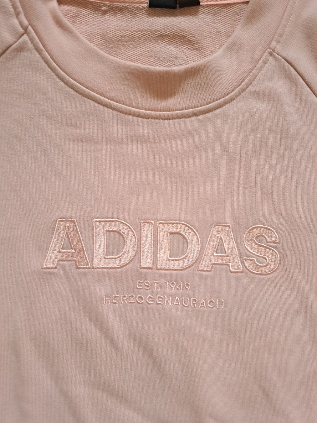 Adidas Pullover & Sweatshirts: ADIDAS Pullover Grösse S pfirsichfarben – Gebraucht aus Zürich von dph_r9t2 7