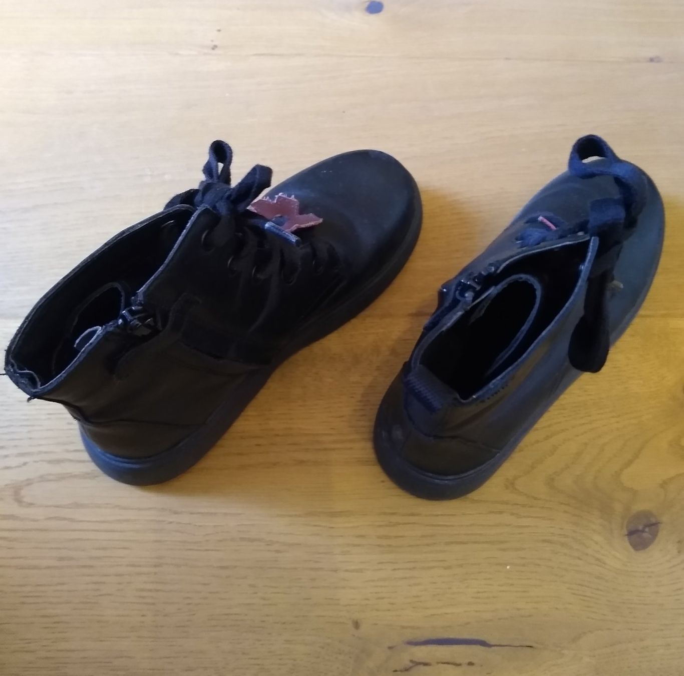 Camper Scarpe per ragazzi: Kinderschuhe Camper, Grösse 34 – Usato da Kriens venduto da bur_sz2j 2