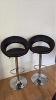 2 Barhocker schwarz mit Metallfuss gebraucht