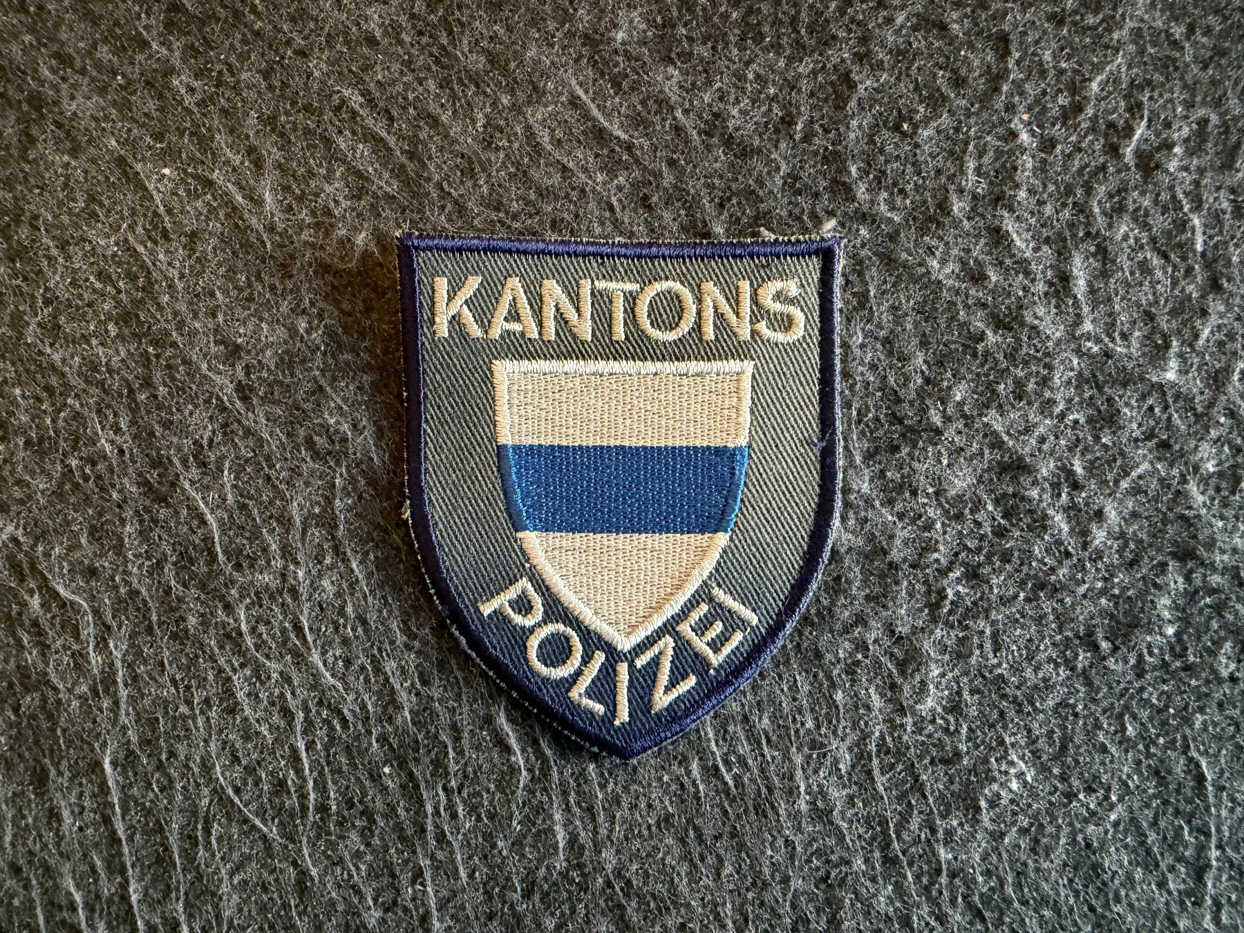 Plaquettes & Badges: Patch Kantonspolizei Zug – D'occasion à Berikon par DGC-1995