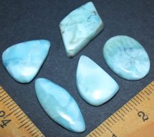 Cabochon Set L-4259 – 5 Stück Larimar 9 Gramm