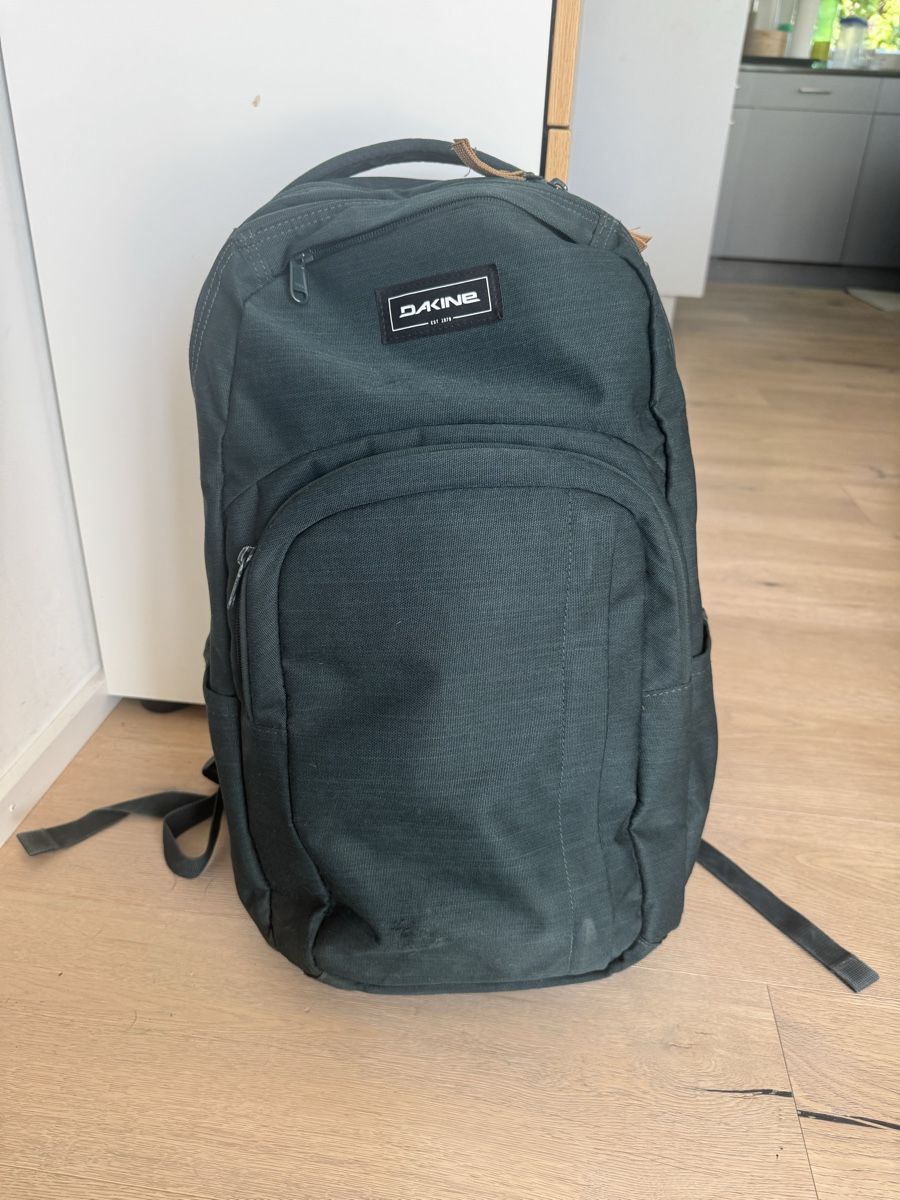 Dakine Rucksäcke: Dakine Schulrucksack – Gebraucht aus Winterthur von ali_t7d6