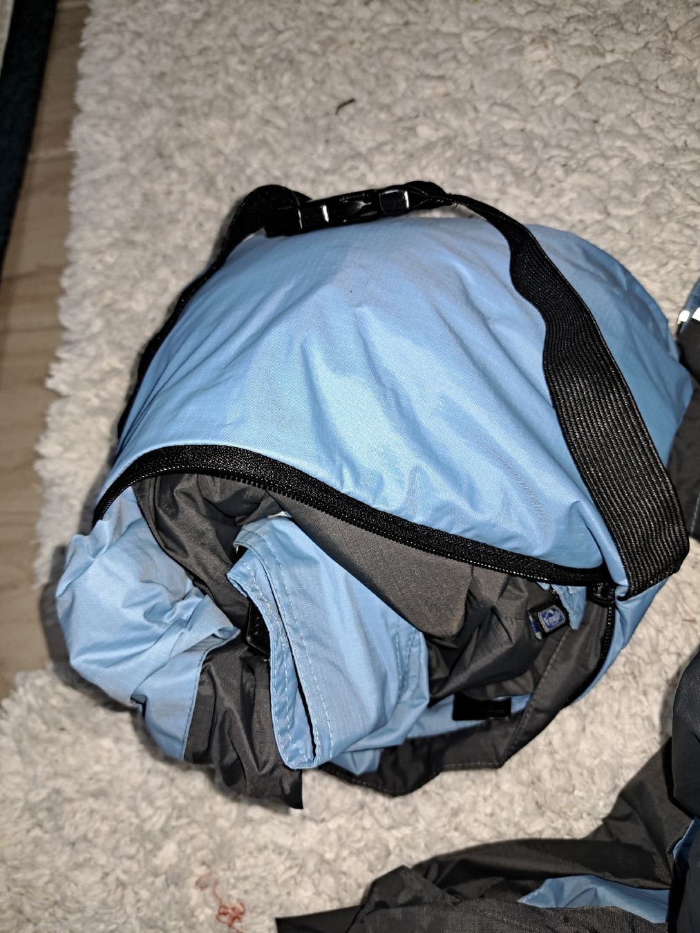 Giacche: Everest Jacke XL, 2 Stk.integrierte Tasche – Usato da Kölliken venduto da Upcycling-by-Mc-TAM 6