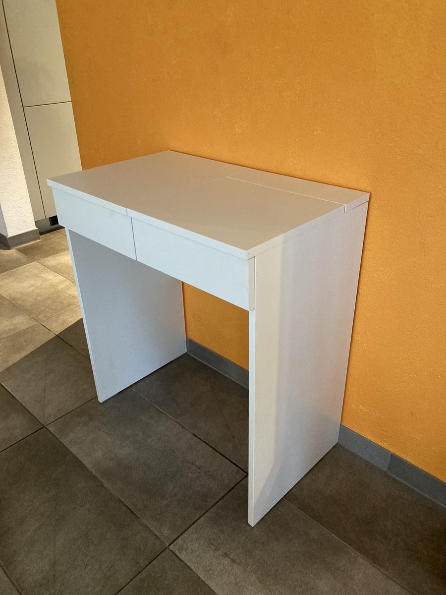 Ikea Tavoli da trucco: Schminktisch weiss (Ikea) – Usato da Tuggen venduto da mal_2zll 2