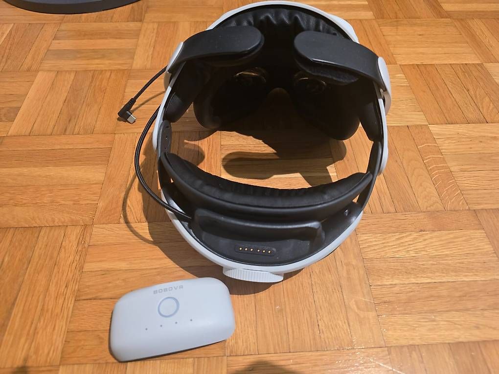 Casco VR: Meta Quest 2 OVP & BOBOVR M2 Pro Battery Strap – Usato da Zürich venduto da alt_l2fy 3