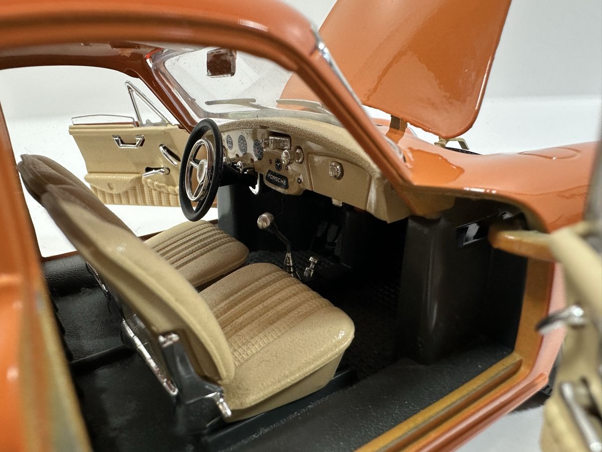 Bburago Modellautos: Porsche 356 B 1:18, orange, BBURAGO – Gebraucht aus Zofingen von rf9_x2xt 7