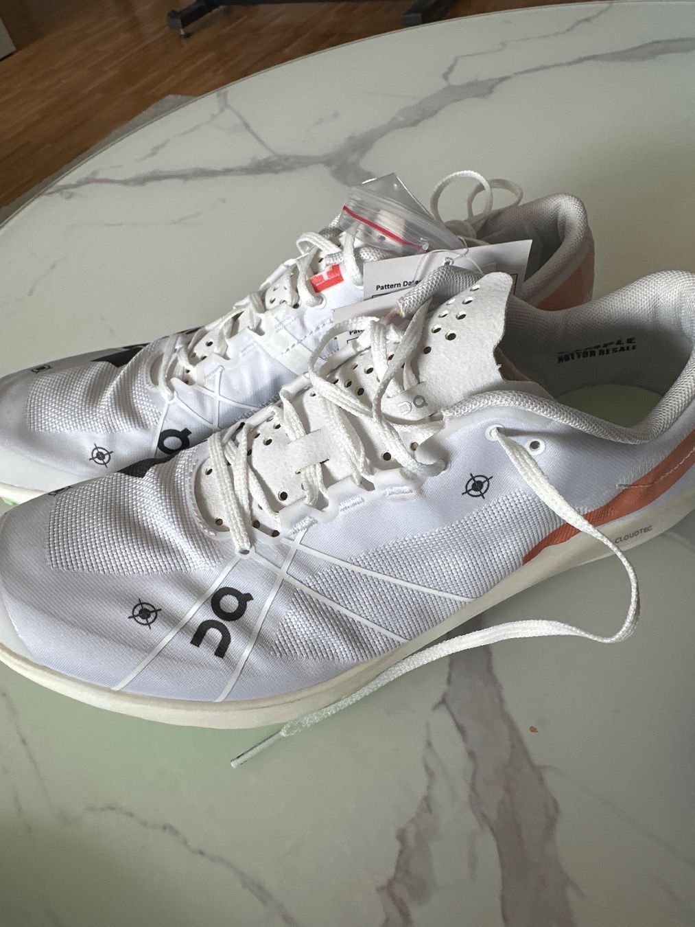 On Chaussures hommes: Rennschuhe – Neuf avec emballage d'origine à Bonstetten par off_w6v7 1