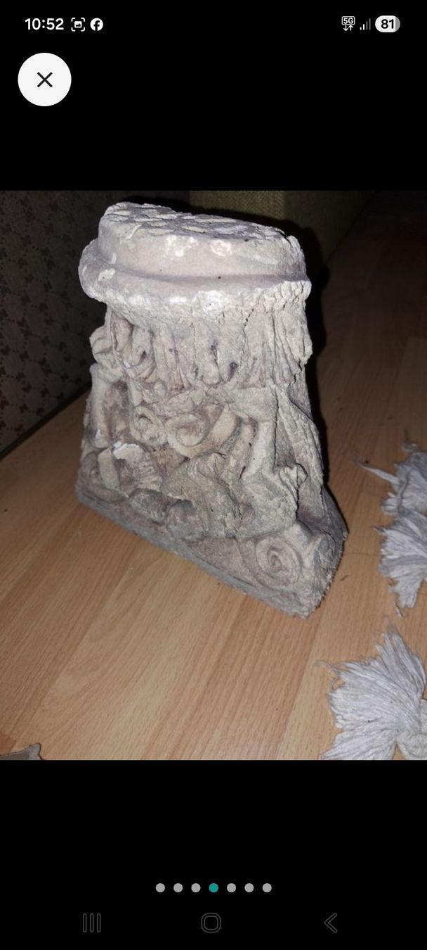 Steine & Dachziegeln: Antike Kapitell Säule, Sandstein, ca. 23 cm hoch – Gebraucht aus Kölliken von Upcycling-by-Mc-TAM 2
