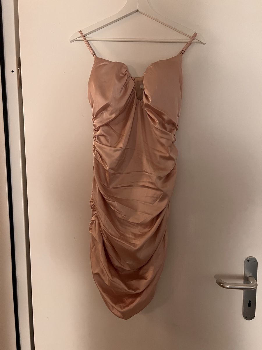 Vestiti: Abendkleid – Nuovo (secondo la descrizione) da Embrach venduto da lar_nlf5