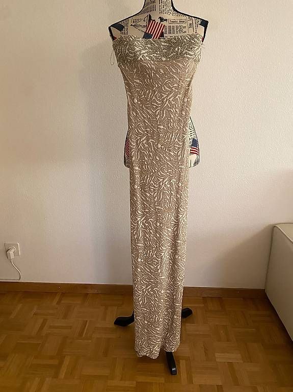 Robes: Abendkleid – D'occasion à aarau par Blejonline78