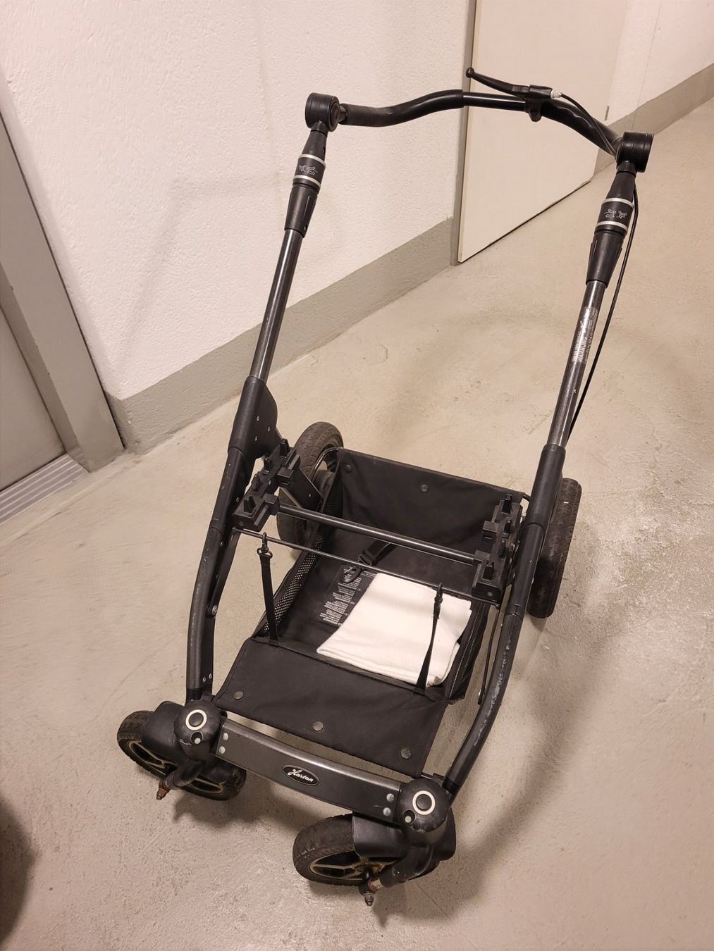 Hartan Carrozzine: Kinderwagen von Säugling bis 4 Jährig – Usato da Ibach venduto da Millar1989 2