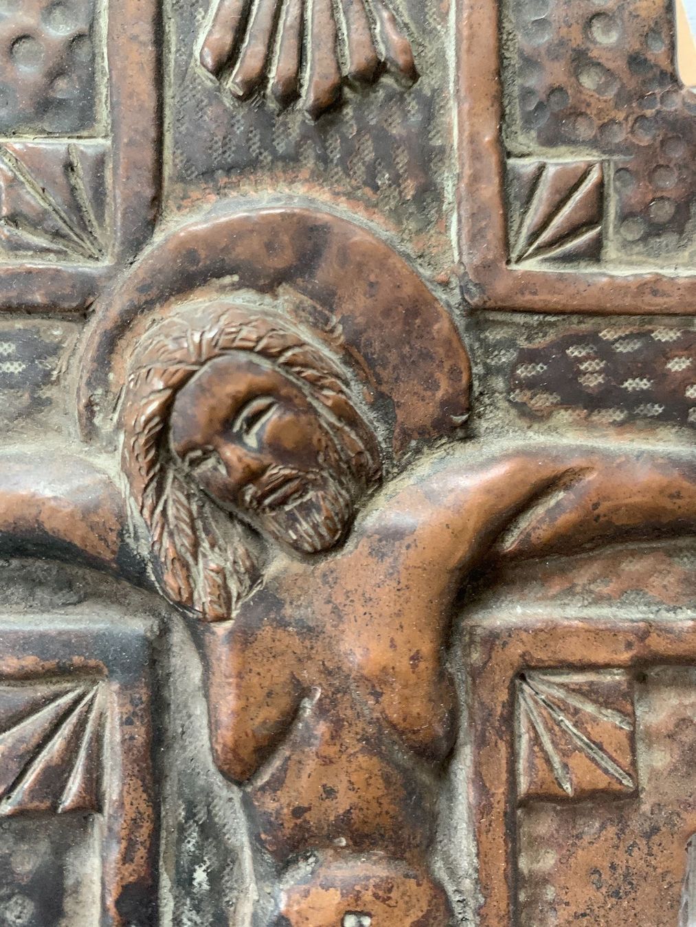 Figuren: Kruzifix  (Blech getrieben) – Gebraucht aus Stans von Abukadnezar 2