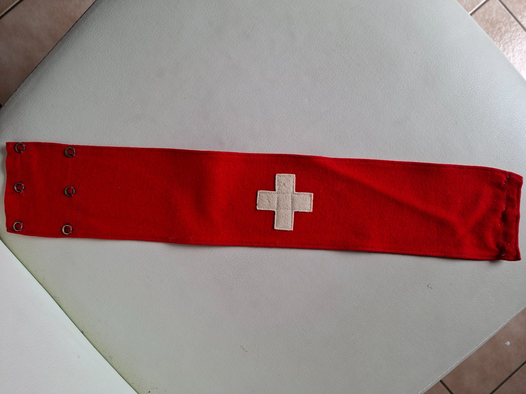 Schweizer Armee Uniformi: Schweizer Armee Militär Armbinde FHD – Usato da Schwanden Sigrisw venduto da Wibe81