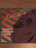 Aretha Franklin "Who's Zoomin' Who" Single