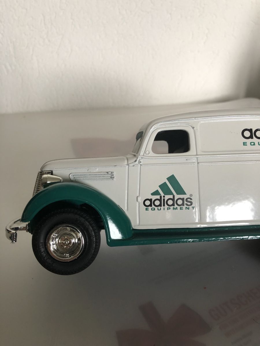 Salvadanai: Adidas Oldtimer Sparschwein – Usato da Fribourg venduto da ann_l9b7 1