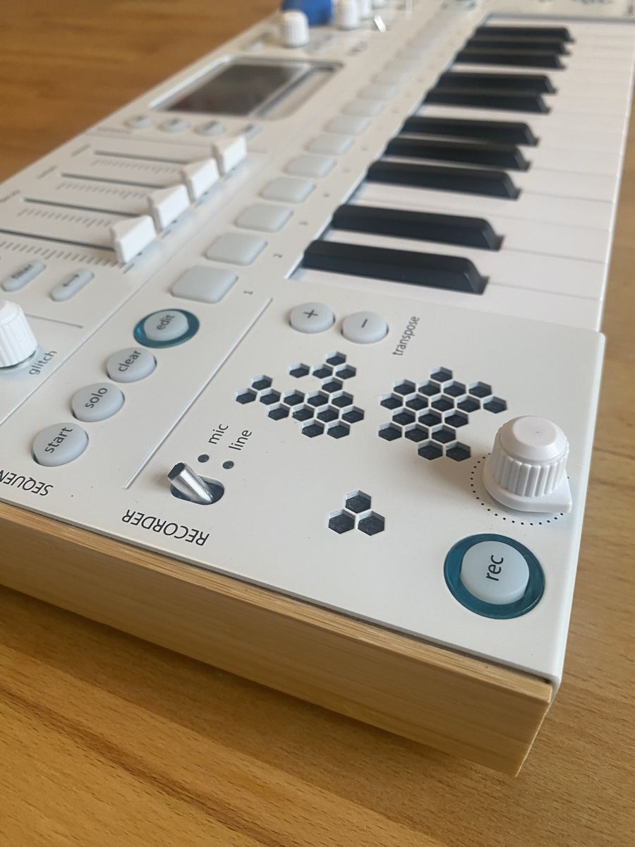 Strumenti musicali: Kiviak WoFi Keyboard Sampler – Usato da Rieden AG venduto da fleming_1