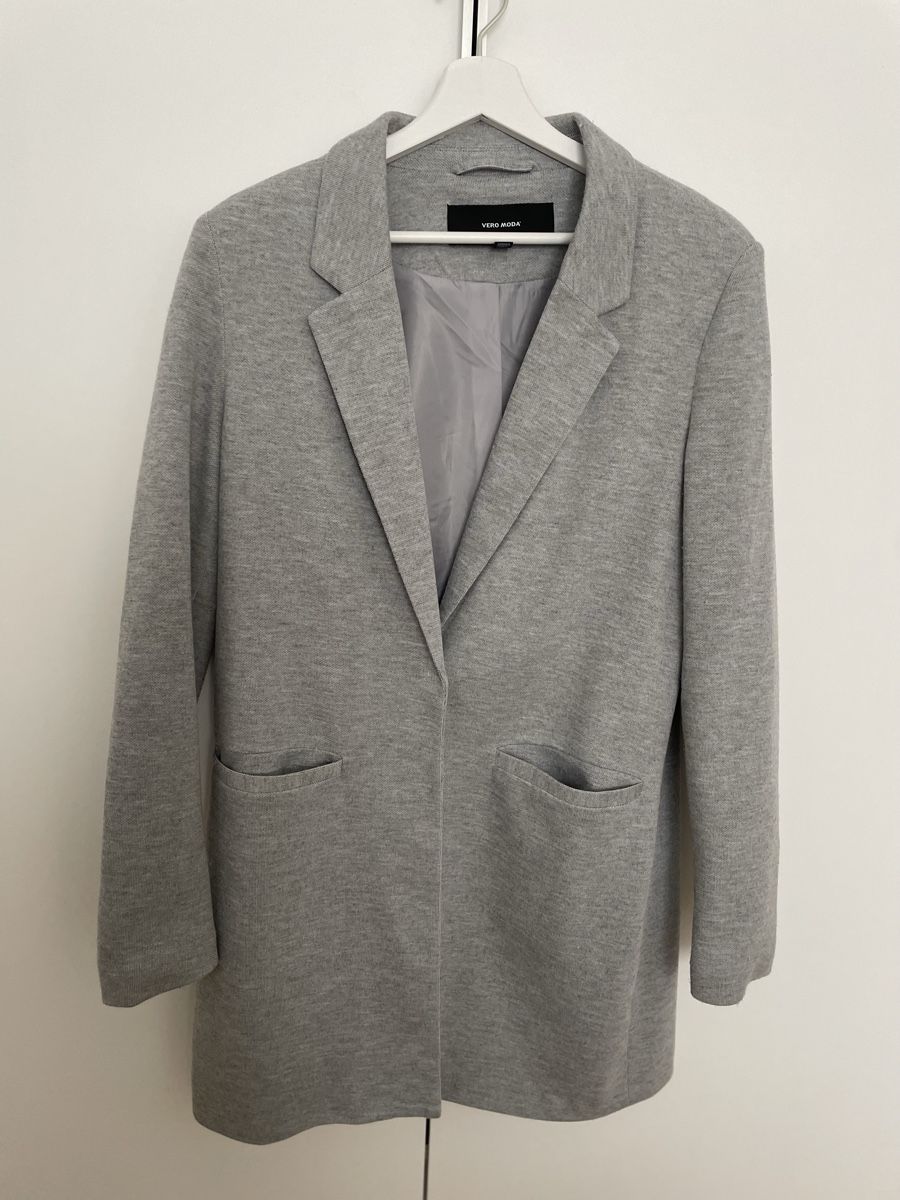 Only Giacche: Grauer Blazer von Vera Moda Gr. 38 – Usato da Wichtrach venduto da estrella03