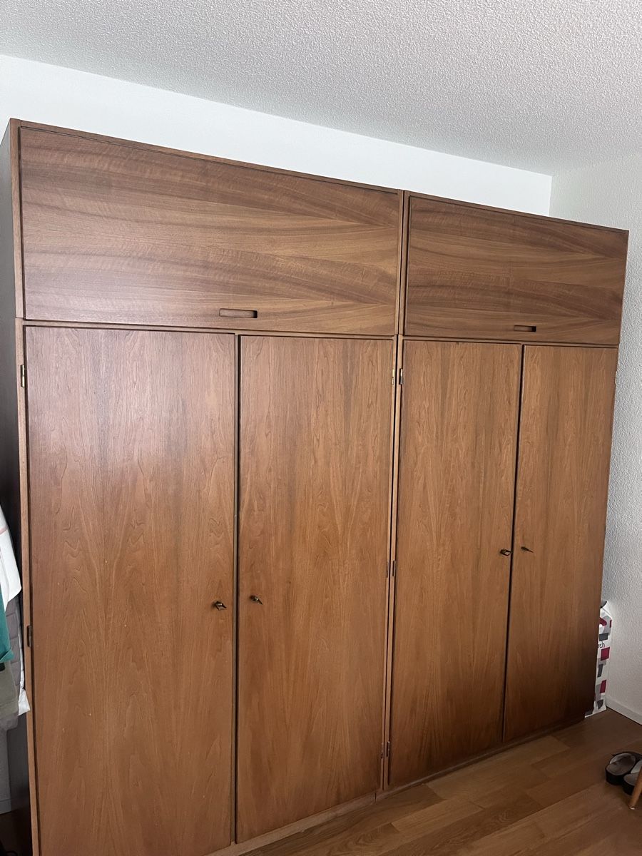 Armoires: Vintage Kleiderschrank – D'occasion à Bern par mur_29v5