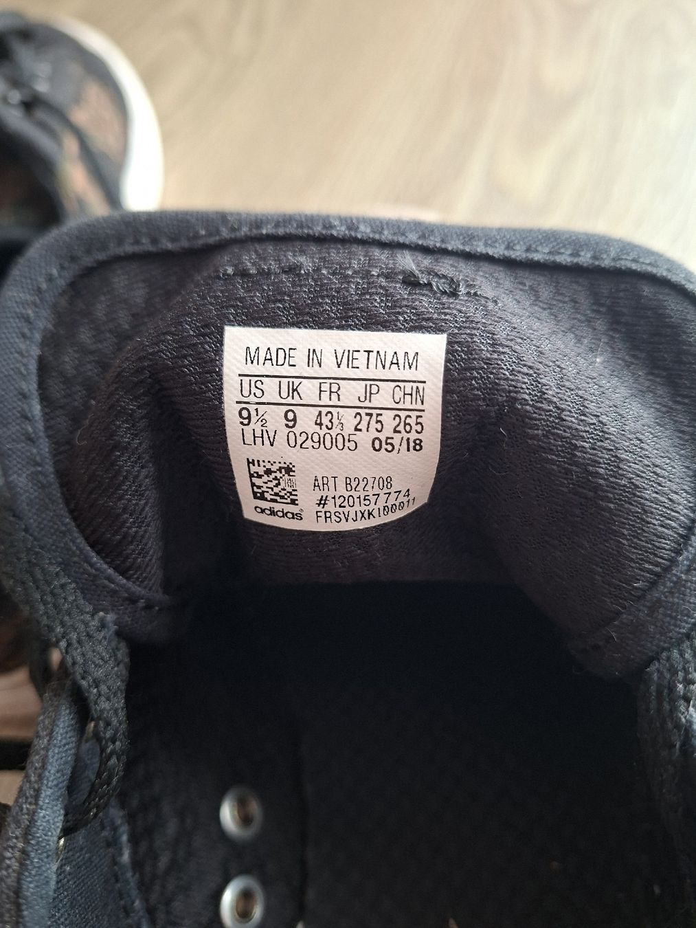 Adidas Scarpe da uomo: basket adidas taille 43,5 – Usato da Chavannes-de-Bogis venduto da senator635 3