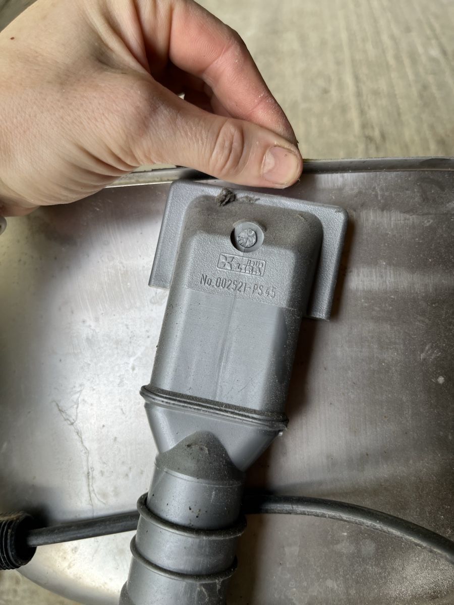 Spülbecken & Waschbecken: Spühlbecken/Waschbecken – Gebraucht aus Cordast von marni01 1